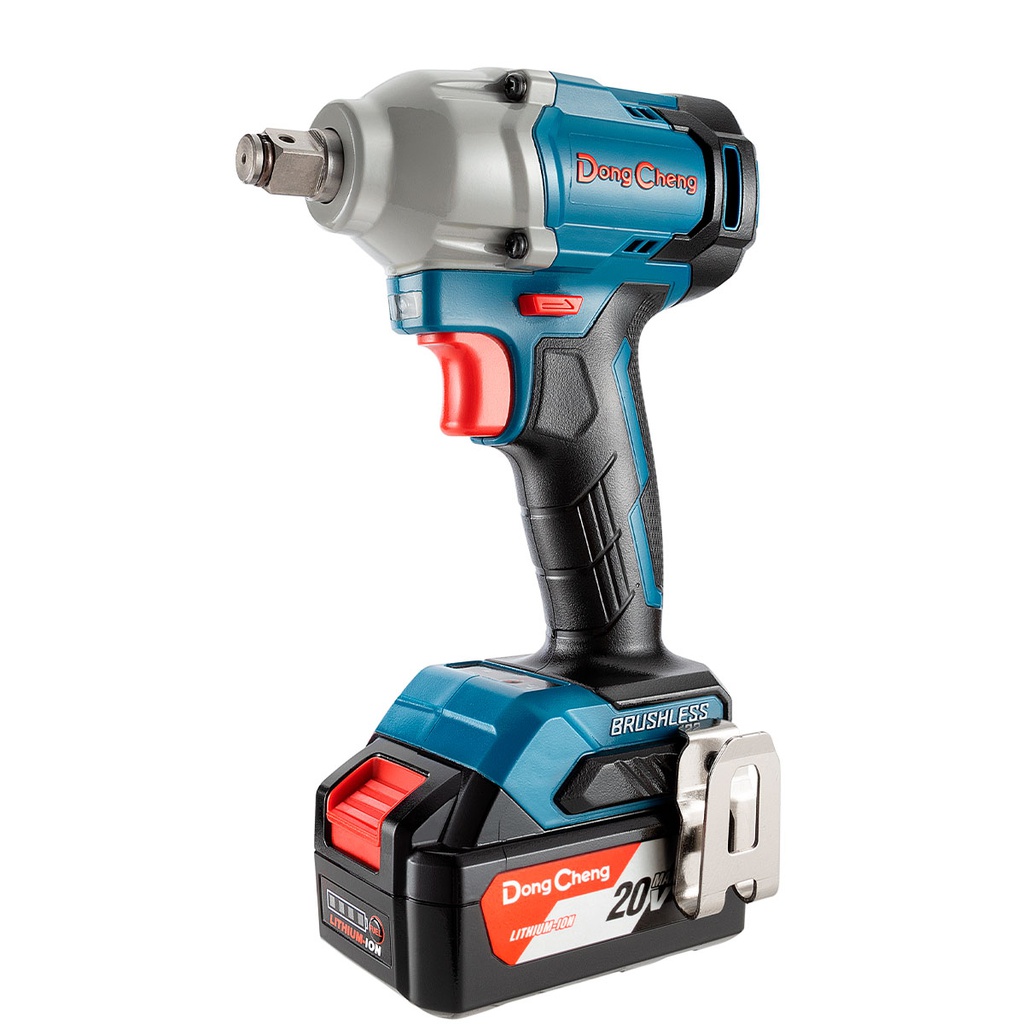 LLAVE D/IMPACTO INALAMBRICA SIN CARBONES 20 V MAX/4.0Ahx2 M12-M16 1/2" 2000 RPM 3000 IPM 220 FT/LBS